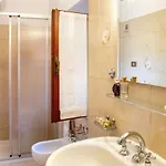 Amazing Tuscany Window Дом отдыха *